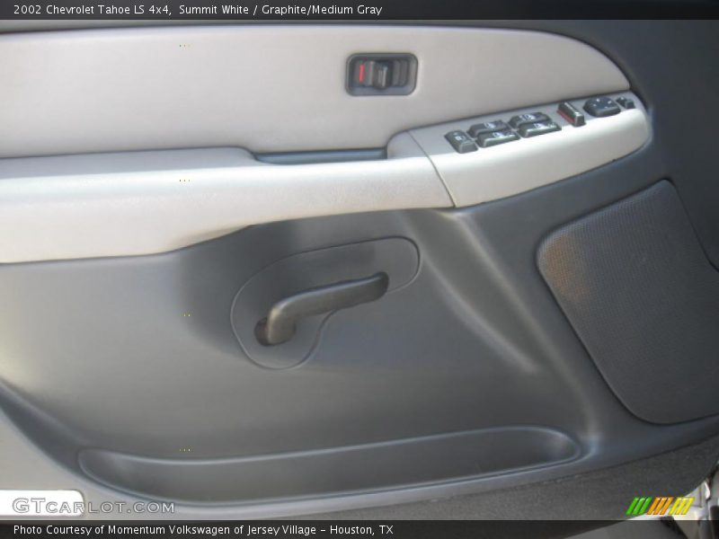 Summit White / Graphite/Medium Gray 2002 Chevrolet Tahoe LS 4x4