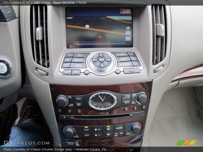 Controls of 2011 G 37 x AWD Sedan