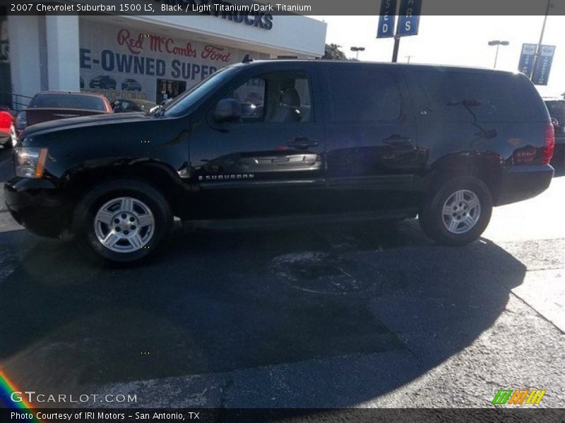 Black / Light Titanium/Dark Titanium 2007 Chevrolet Suburban 1500 LS