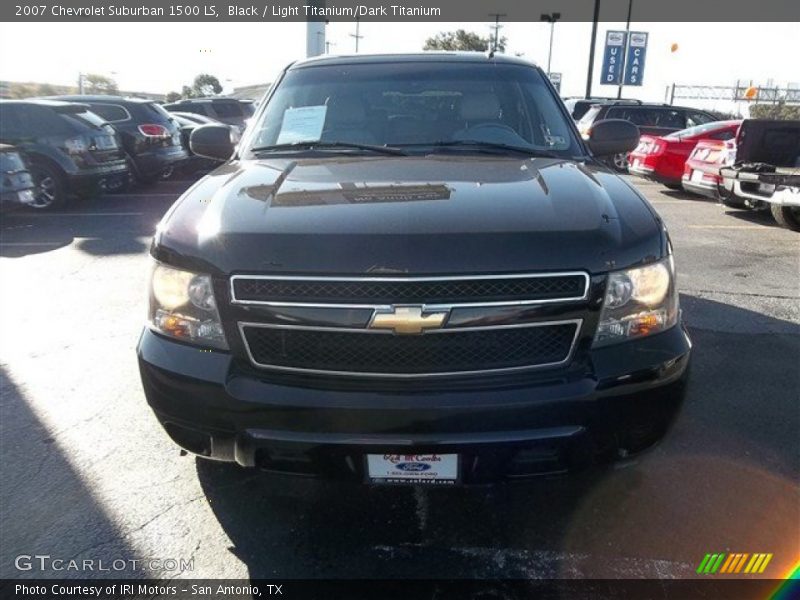 Black / Light Titanium/Dark Titanium 2007 Chevrolet Suburban 1500 LS
