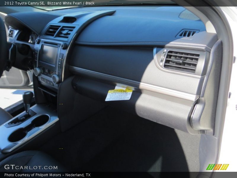 Blizzard White Pearl / Black 2012 Toyota Camry SE