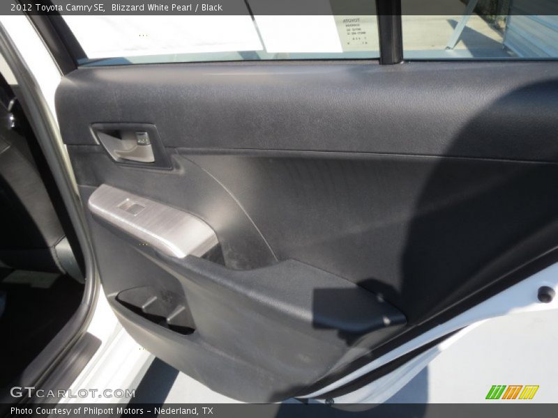 Blizzard White Pearl / Black 2012 Toyota Camry SE