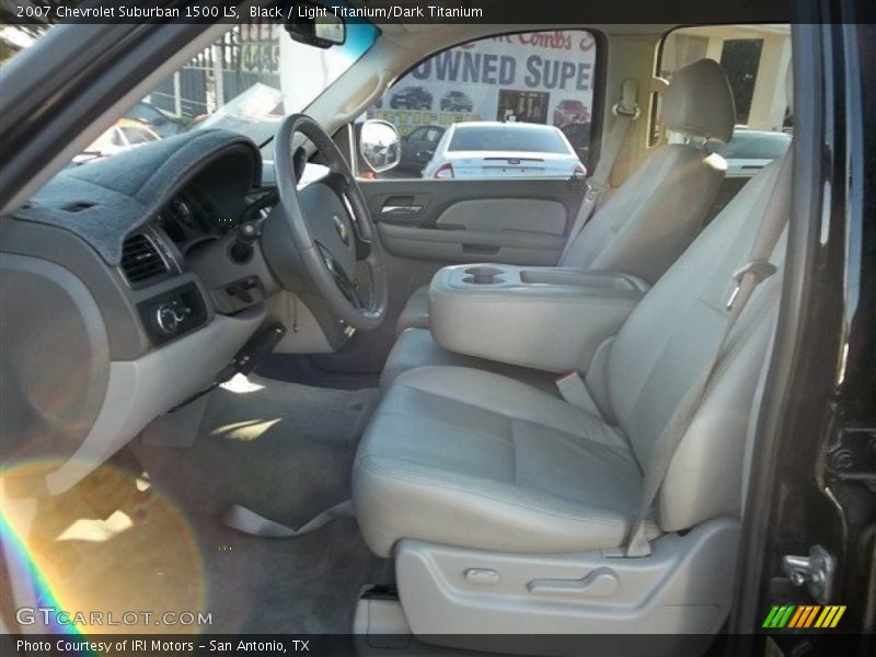 Black / Light Titanium/Dark Titanium 2007 Chevrolet Suburban 1500 LS