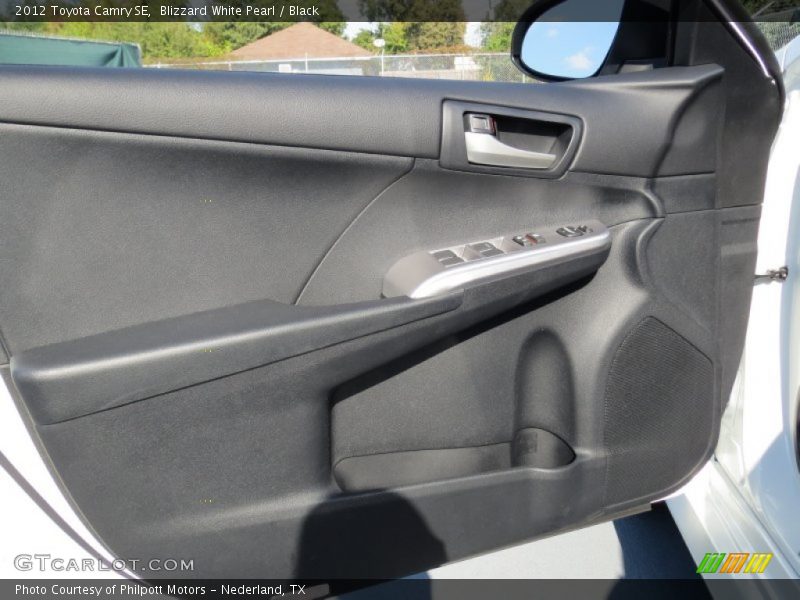 Blizzard White Pearl / Black 2012 Toyota Camry SE