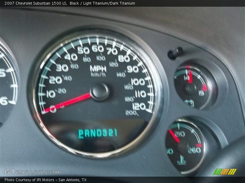 Black / Light Titanium/Dark Titanium 2007 Chevrolet Suburban 1500 LS