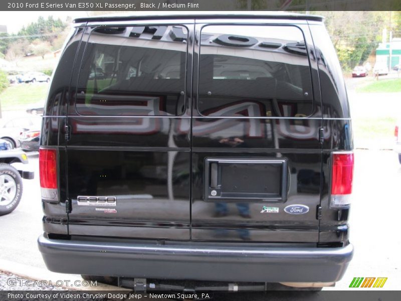 Black / Medium Flint 2010 Ford E Series Van E350 XL Passenger