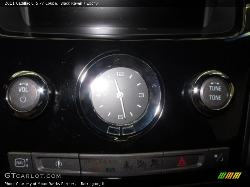 Controls of 2011 CTS -V Coupe