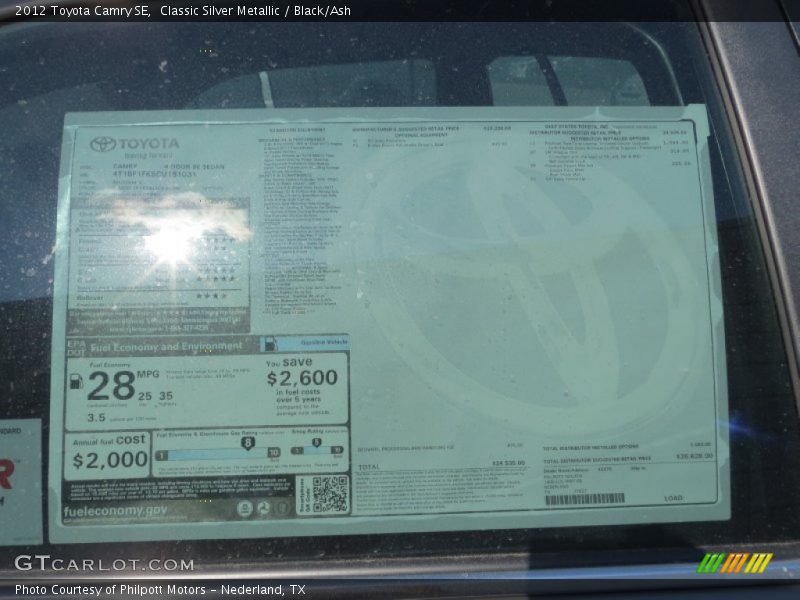 Classic Silver Metallic / Black/Ash 2012 Toyota Camry SE