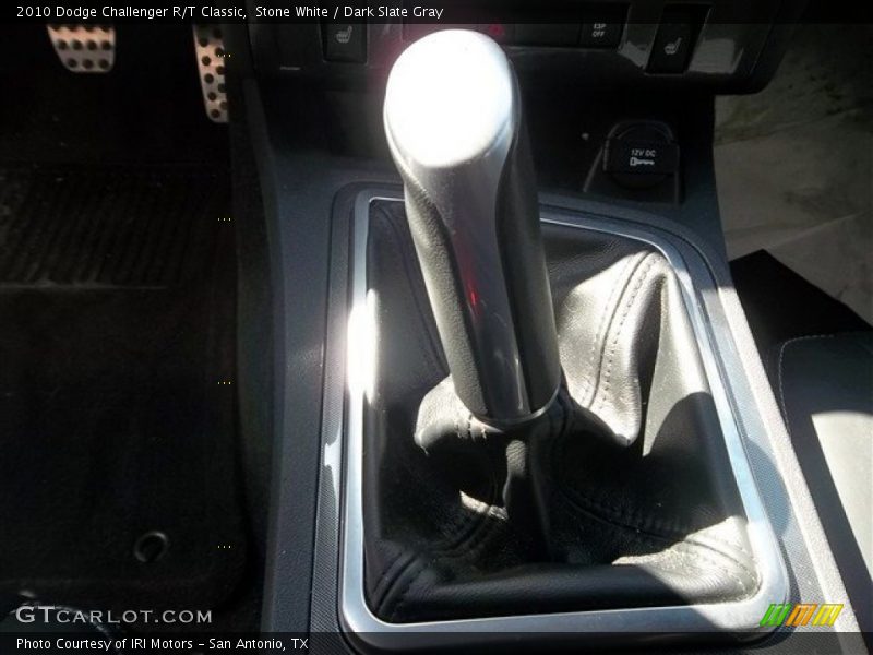 2010 Challenger R/T Classic 6 Speed Manual Shifter