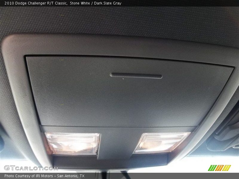 Stone White / Dark Slate Gray 2010 Dodge Challenger R/T Classic