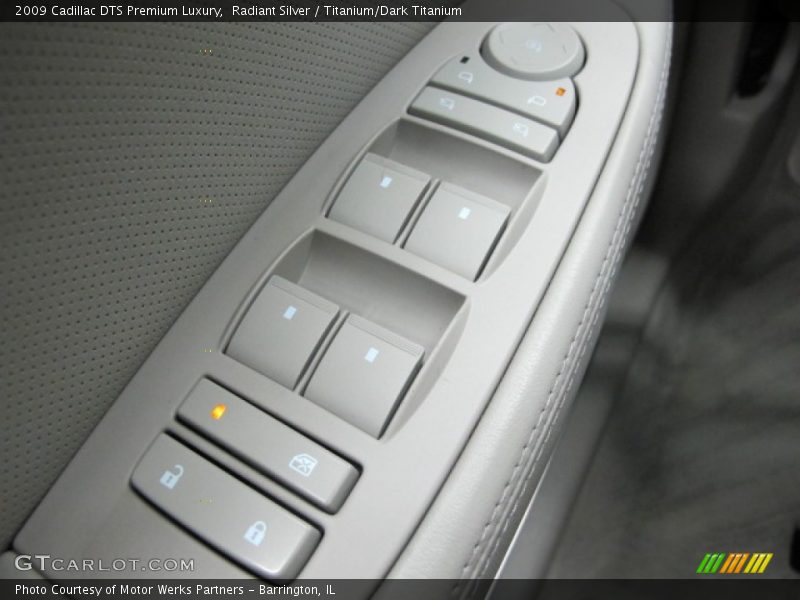 Radiant Silver / Titanium/Dark Titanium 2009 Cadillac DTS Premium Luxury
