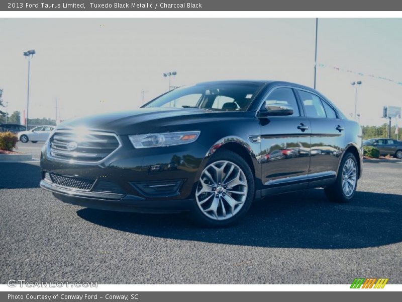 Tuxedo Black Metallic / Charcoal Black 2013 Ford Taurus Limited