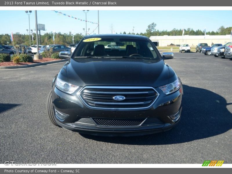 Tuxedo Black Metallic / Charcoal Black 2013 Ford Taurus Limited