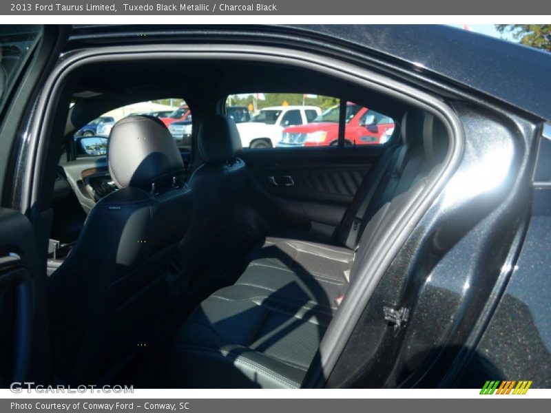 Tuxedo Black Metallic / Charcoal Black 2013 Ford Taurus Limited