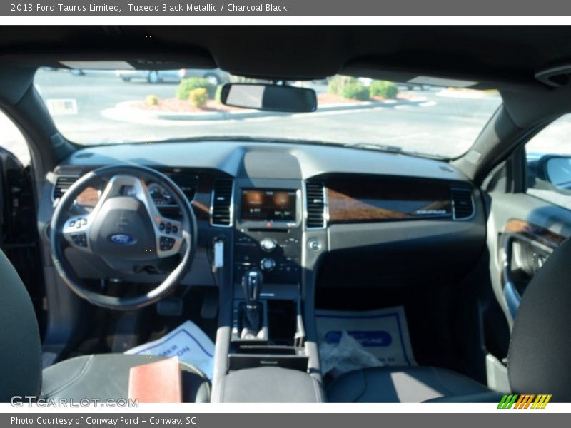 Tuxedo Black Metallic / Charcoal Black 2013 Ford Taurus Limited