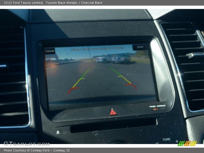 Tuxedo Black Metallic / Charcoal Black 2013 Ford Taurus Limited