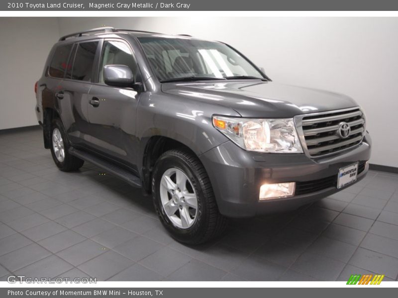 Front 3/4 View of 2010 Land Cruiser 