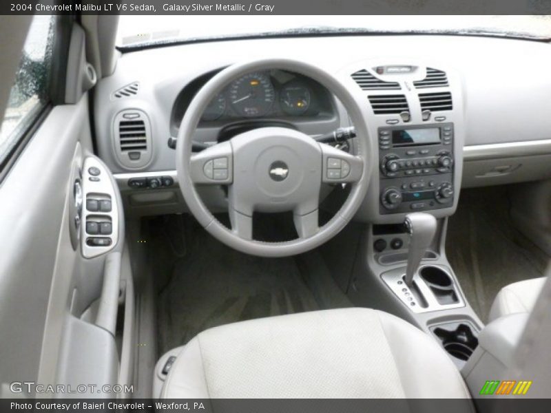 Dashboard of 2004 Malibu LT V6 Sedan