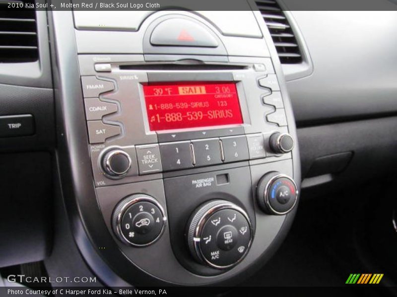 Molten Red / Black Soul Logo Cloth 2010 Kia Soul +