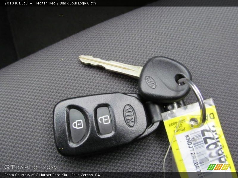 Molten Red / Black Soul Logo Cloth 2010 Kia Soul +