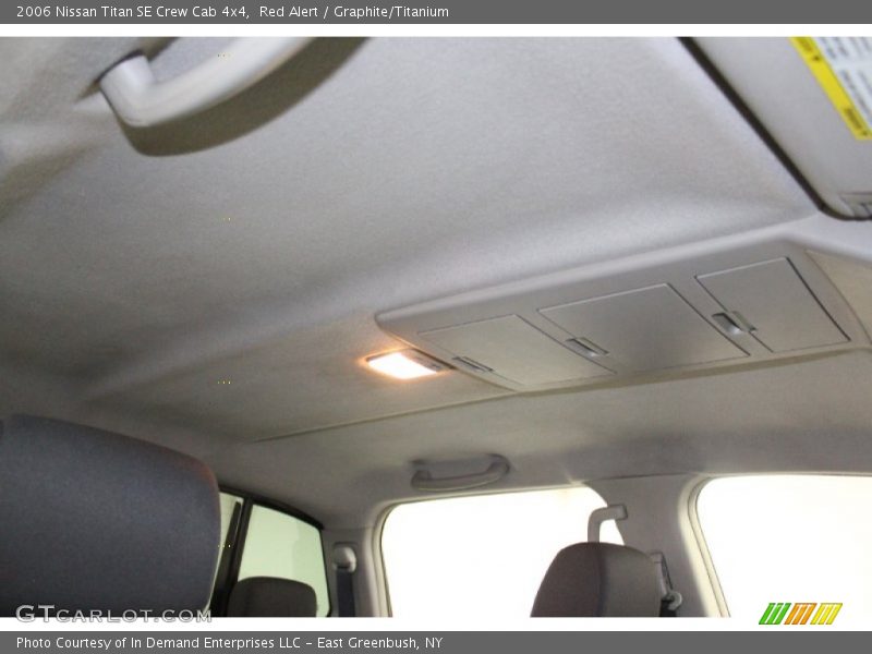 Red Alert / Graphite/Titanium 2006 Nissan Titan SE Crew Cab 4x4