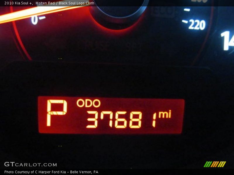 Molten Red / Black Soul Logo Cloth 2010 Kia Soul +