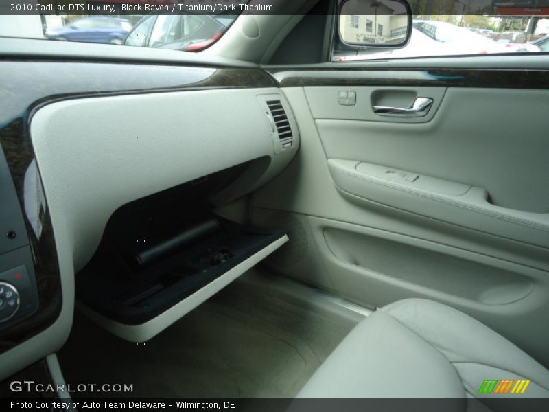 Black Raven / Titanium/Dark Titanium 2010 Cadillac DTS Luxury
