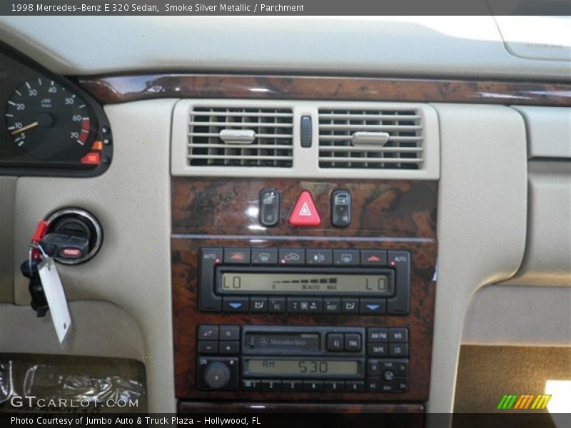 Controls of 1998 E 320 Sedan