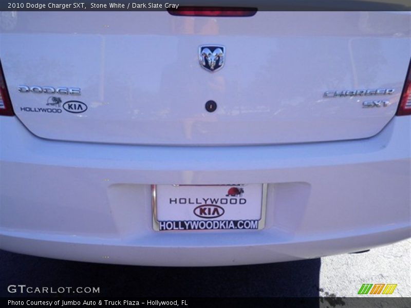 Stone White / Dark Slate Gray 2010 Dodge Charger SXT