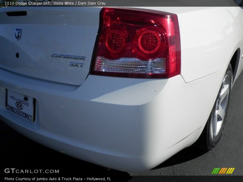 Stone White / Dark Slate Gray 2010 Dodge Charger SXT