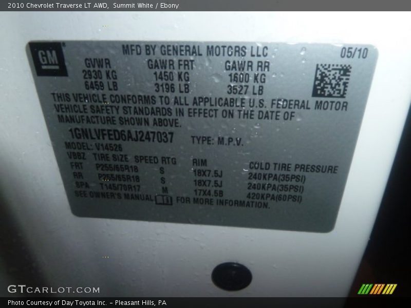 Summit White / Ebony 2010 Chevrolet Traverse LT AWD