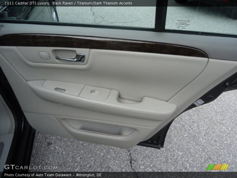 Black Raven / Titanium/Dark Titanium Accents 2011 Cadillac DTS Luxury