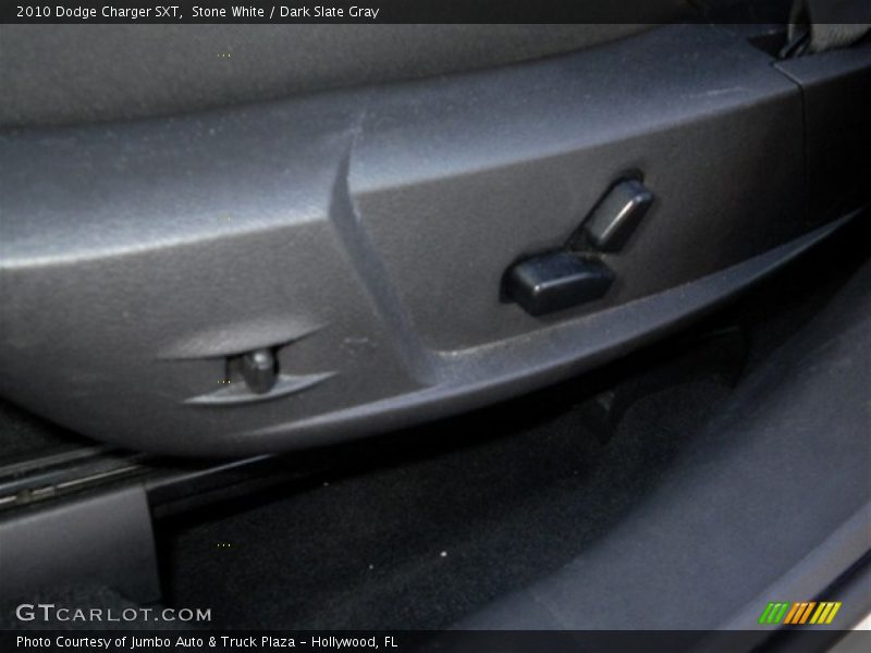 Stone White / Dark Slate Gray 2010 Dodge Charger SXT