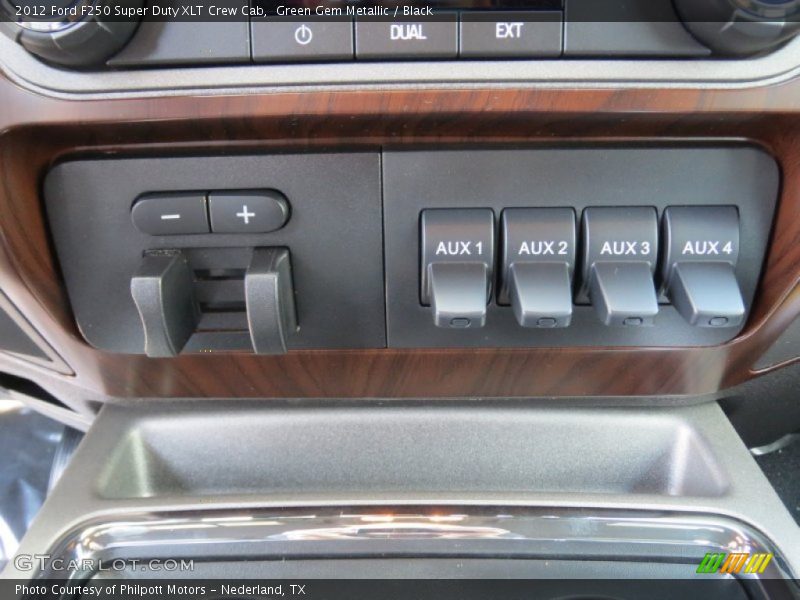 Controls of 2012 F250 Super Duty XLT Crew Cab