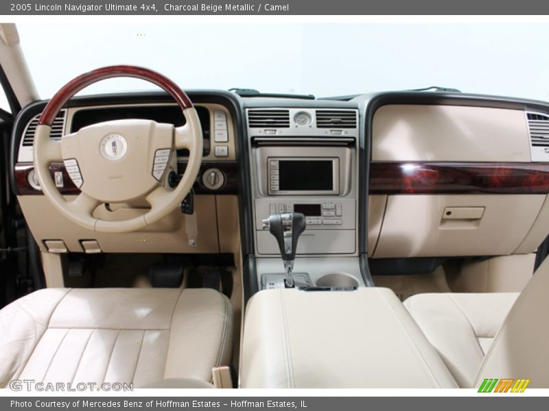 Dashboard of 2005 Navigator Ultimate 4x4