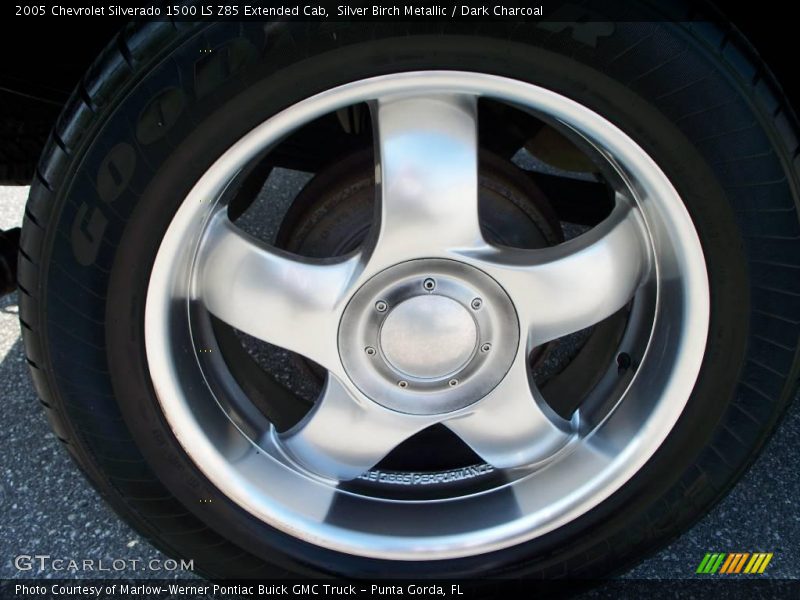 Silver Birch Metallic / Dark Charcoal 2005 Chevrolet Silverado 1500 LS Z85 Extended Cab