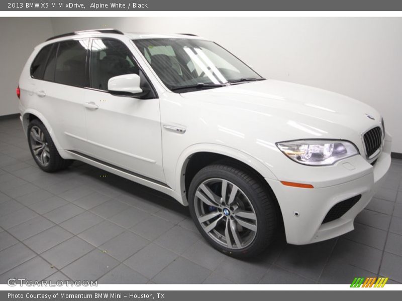 Front 3/4 View of 2013 X5 M M xDrive
