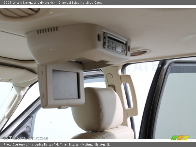 Entertainment System of 2005 Navigator Ultimate 4x4