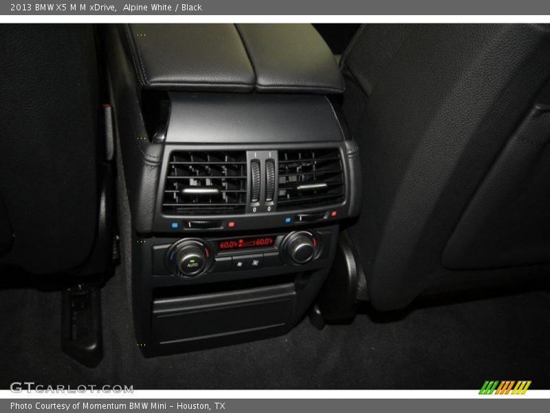 Alpine White / Black 2013 BMW X5 M M xDrive