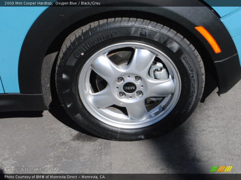 Oxygen Blue / Black/Grey 2009 Mini Cooper Hardtop