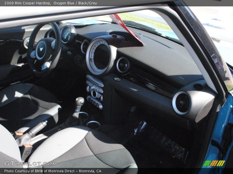 Oxygen Blue / Black/Grey 2009 Mini Cooper Hardtop