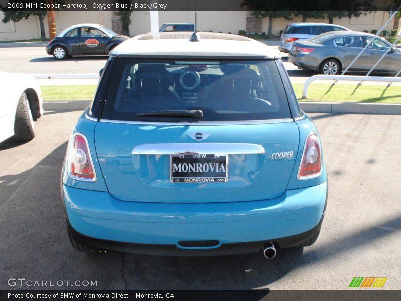 Oxygen Blue / Black/Grey 2009 Mini Cooper Hardtop