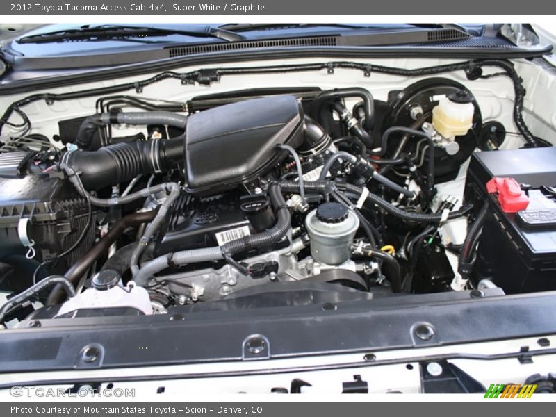 Super White / Graphite 2012 Toyota Tacoma Access Cab 4x4