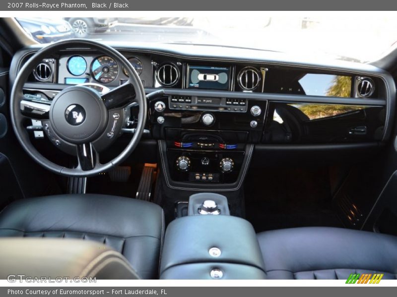 Black / Black 2007 Rolls-Royce Phantom