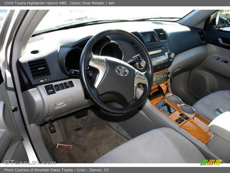 Classic Silver Metallic / Ash 2009 Toyota Highlander Hybrid 4WD