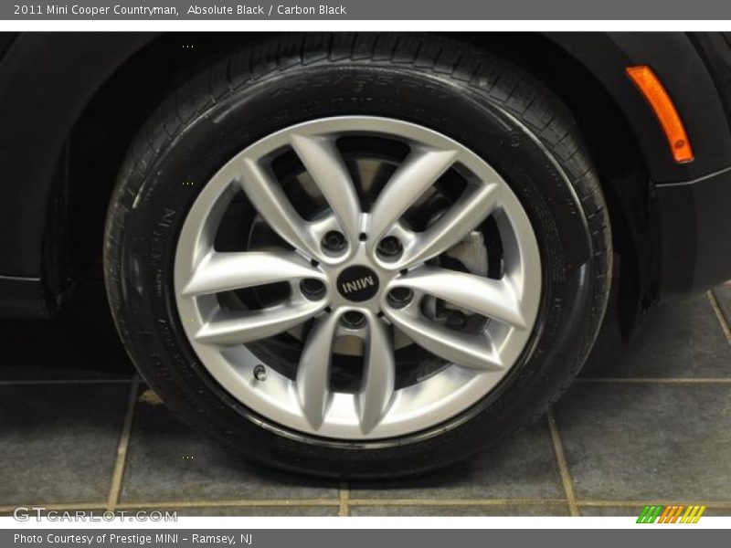 Absolute Black / Carbon Black 2011 Mini Cooper Countryman