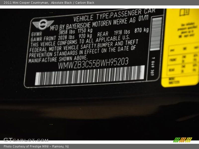 Absolute Black / Carbon Black 2011 Mini Cooper Countryman