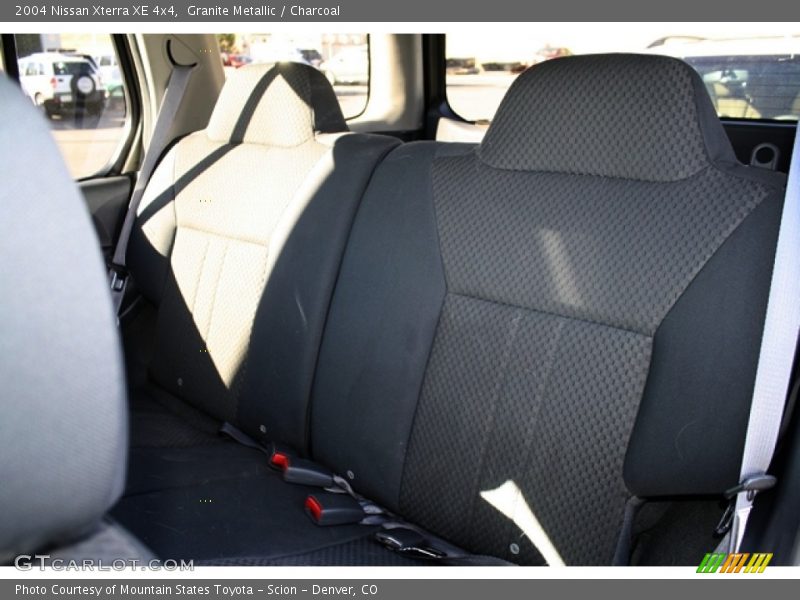 Granite Metallic / Charcoal 2004 Nissan Xterra XE 4x4