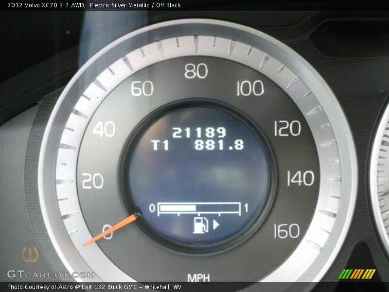 Electric Silver Metallic / Off Black 2012 Volvo XC70 3.2 AWD