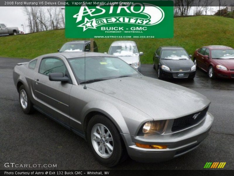 Vapor Silver Metallic / Light Graphite 2008 Ford Mustang V6 Deluxe Coupe